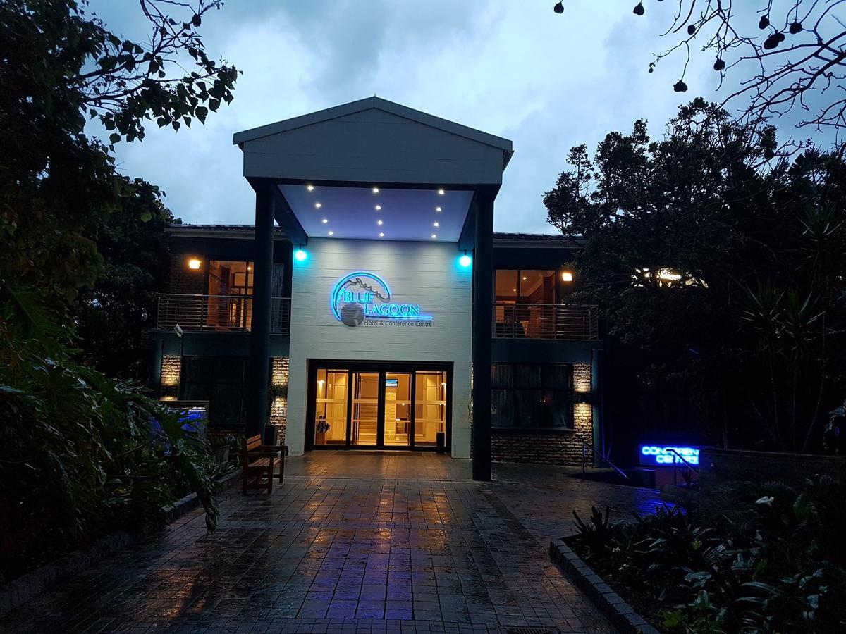 Blue Lagoon Hotel And Conference Centre Източен Лондон Екстериор снимка